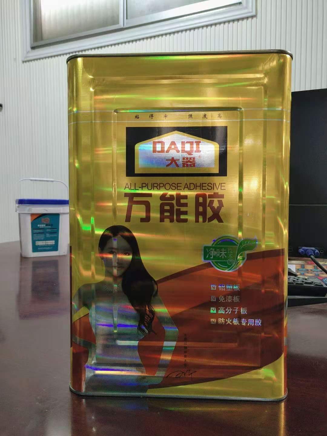 冬天使用万能胶常见问题极其原因有哪些?